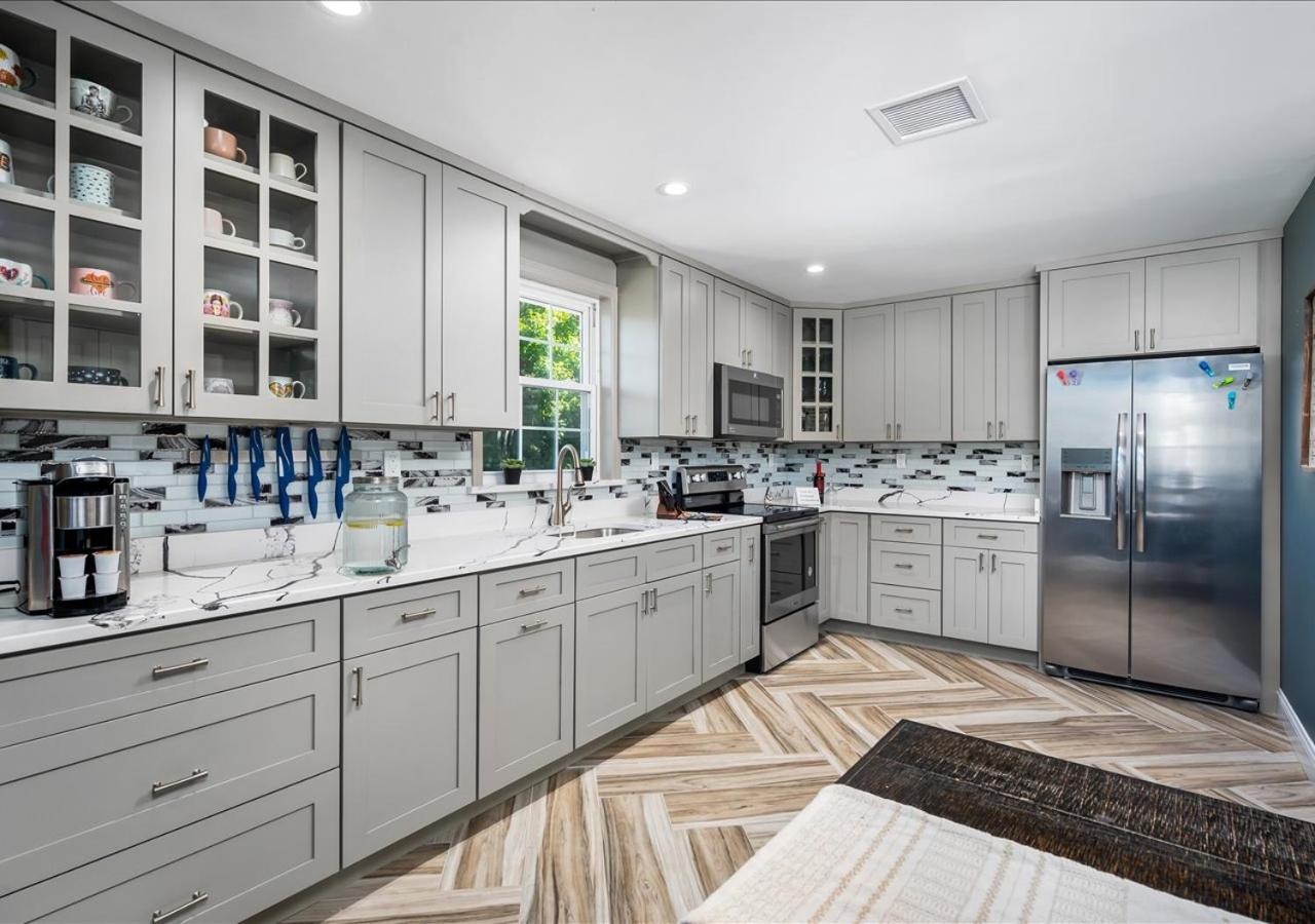 Colorful, Comfy & Modern - Close To Nyc - Parking! Mount Vernon Eksteriør billede